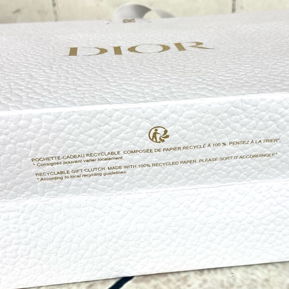 DIOR shopping tote bag in brand new condition! - Picture 3 of 7